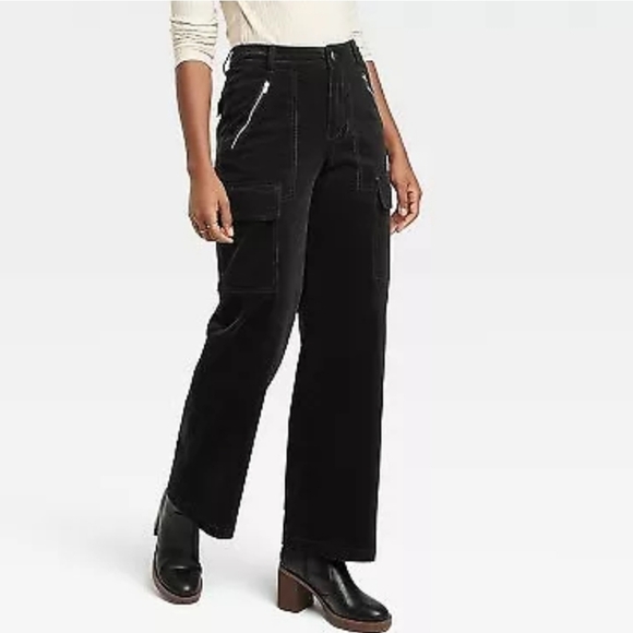 Universal Thread Women's High-Rise Straight Leg Black Corduroy Cargo Pants - Picture 2 of 2